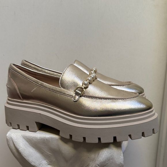 STUART WEITZMAN Perla Imitation Pearl Lug Sole Loafer ) SIZE 8.5 B women H6N9 - Picture 8 of 12